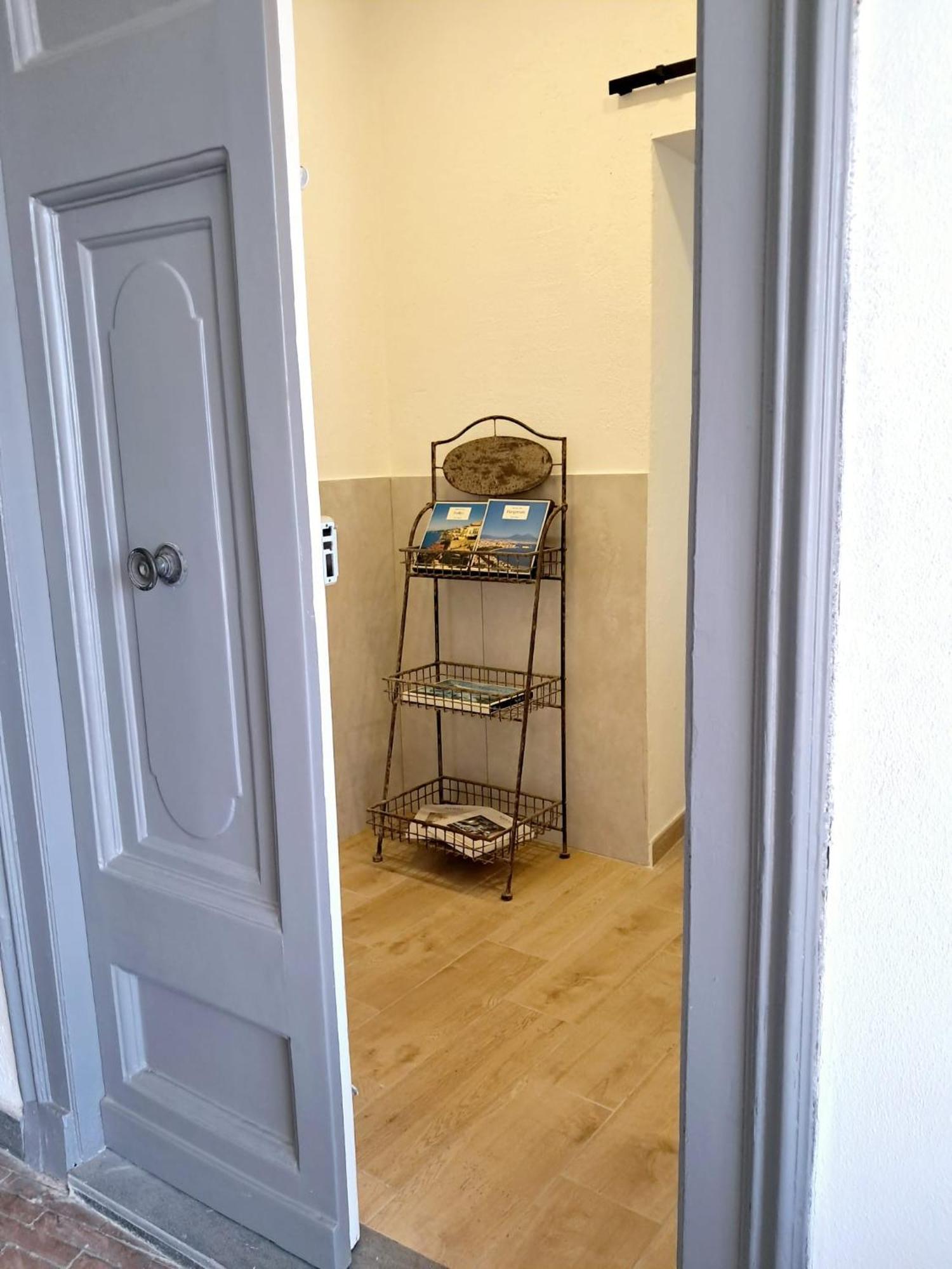 La Suite Del Giardino Naples Exterior photo